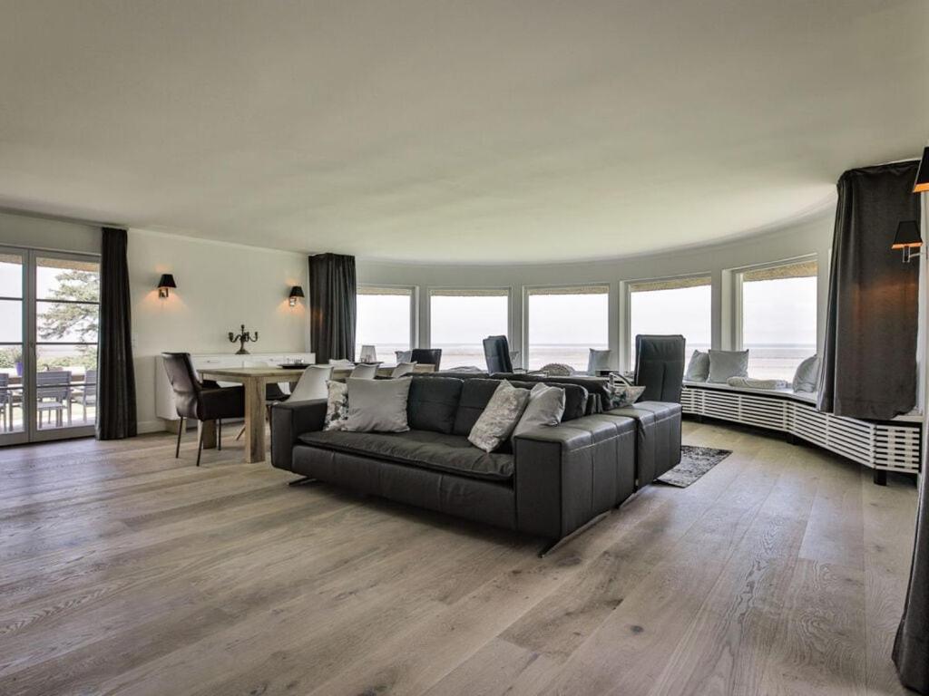 House By The Sea Comfortable